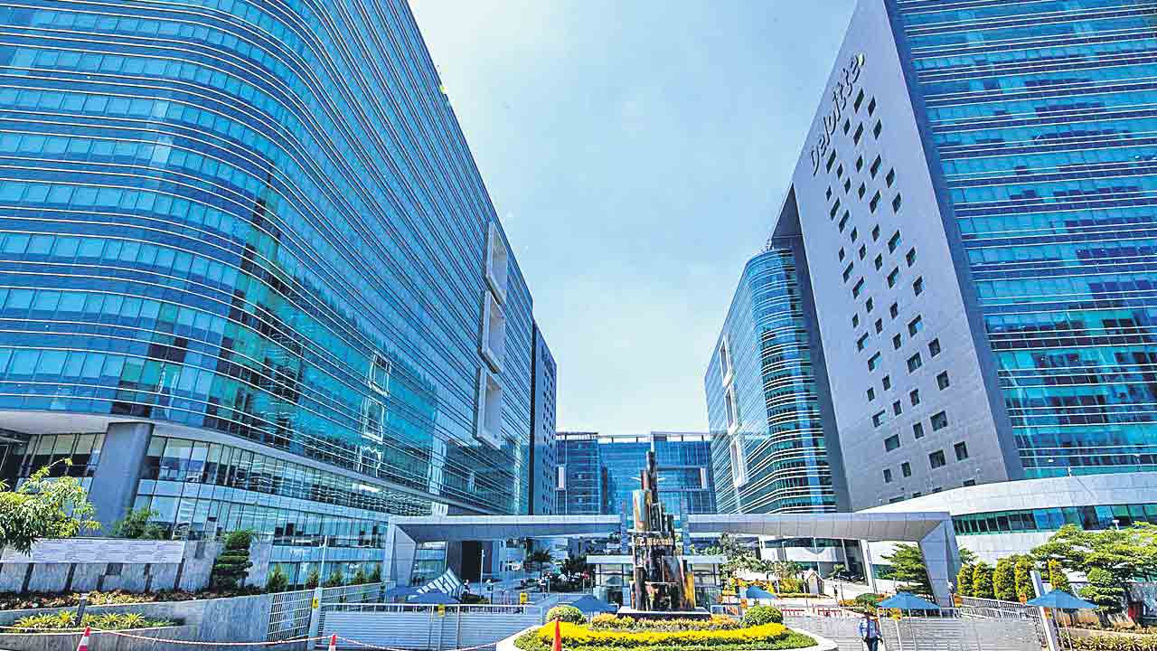 జీసీసీల అడ్డాగా హైదరాబాద్‌