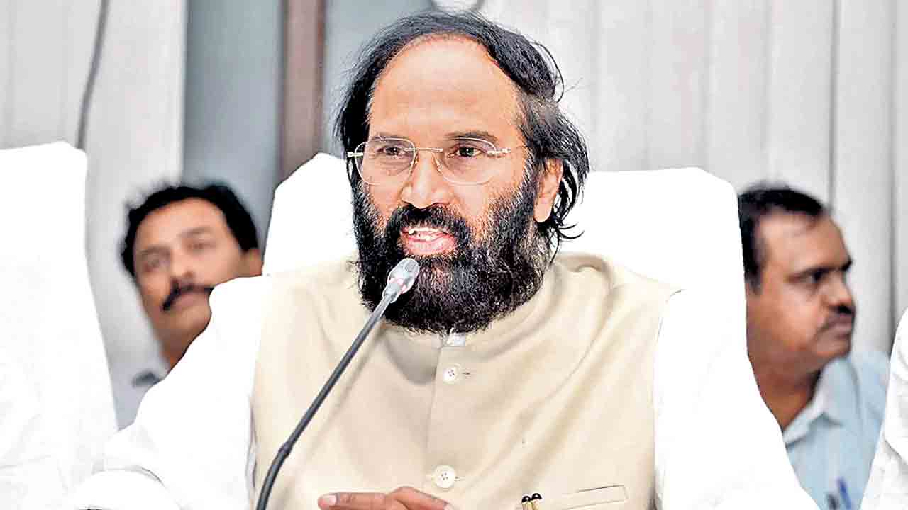 ఎవరు ఎవరిని తలంటారో మీకేం తెలుసు?