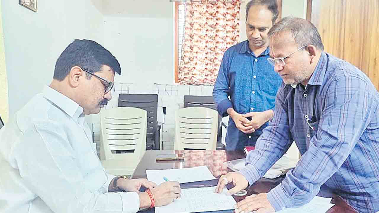 కల్యాణలక్ష్మి దరఖాస్తులు పెండింగ్‌లో ఉంచొద్దు