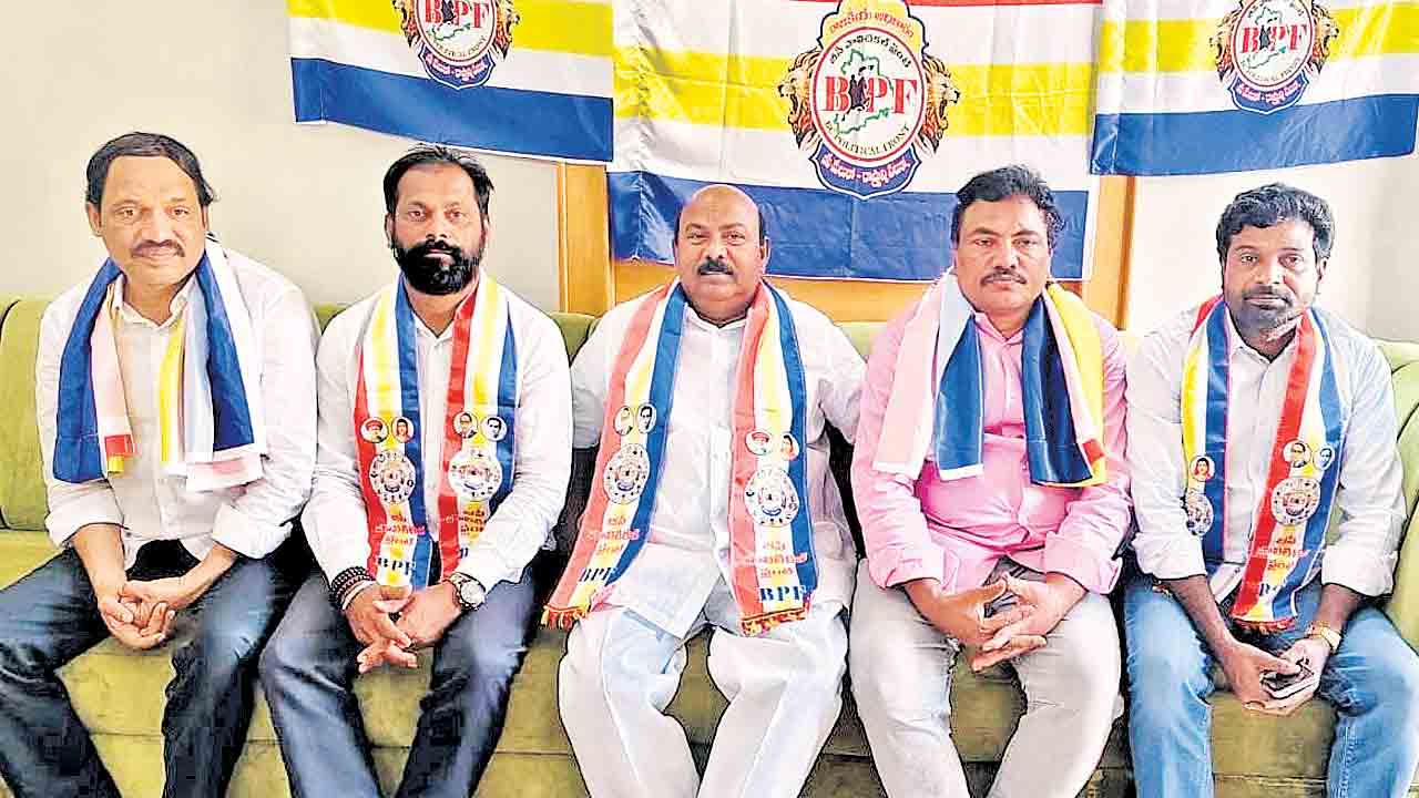 బీసీ రిజర్వేషన్లపై మంత్రివర్గ నిర్ణయం తప్పు!