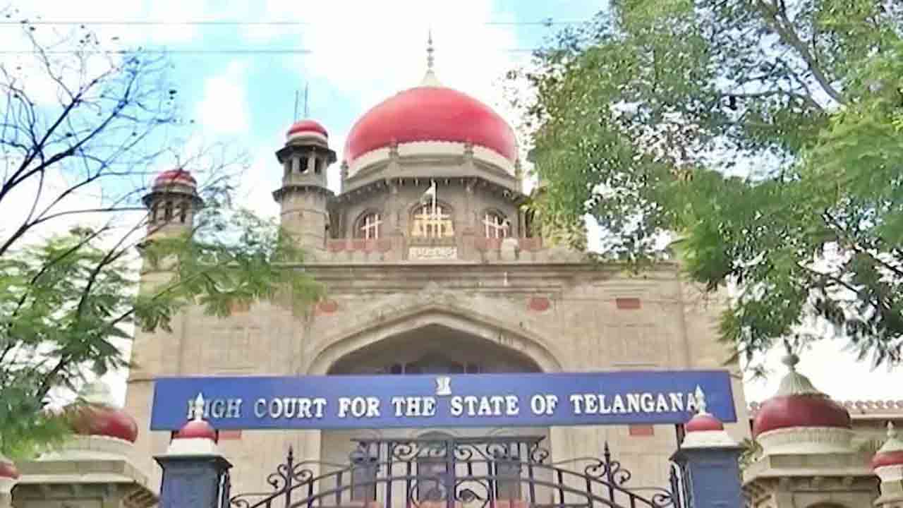 సబ్‌రిజిస్ట్రార్‌పై విచారణకు హైకోర్టు ఆదేశం