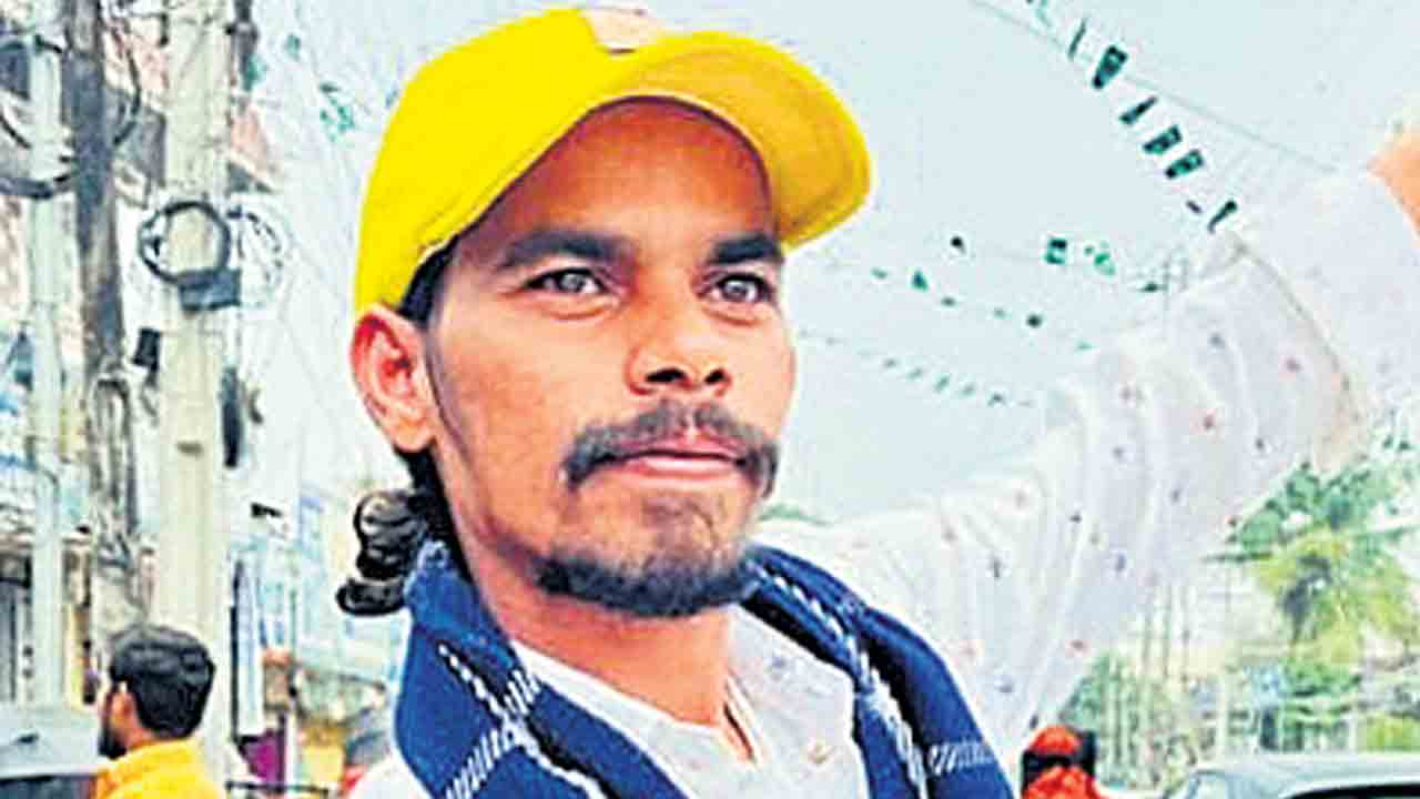 పోలీసుల వేధింపులకు ఆటోడ్రైవర్‌ బలి!