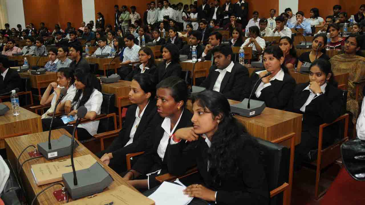 లా కోర్సులో మరో 600కు పైగా కొత్త సీట్లు