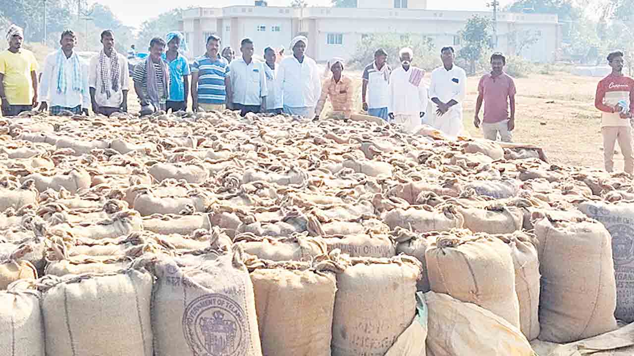 ఆరుగాలం లన్నదాతకు కష్టాలే..