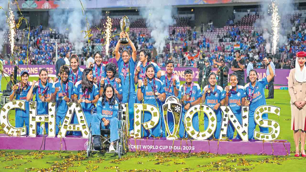 కలల కప్పు వెనుక..