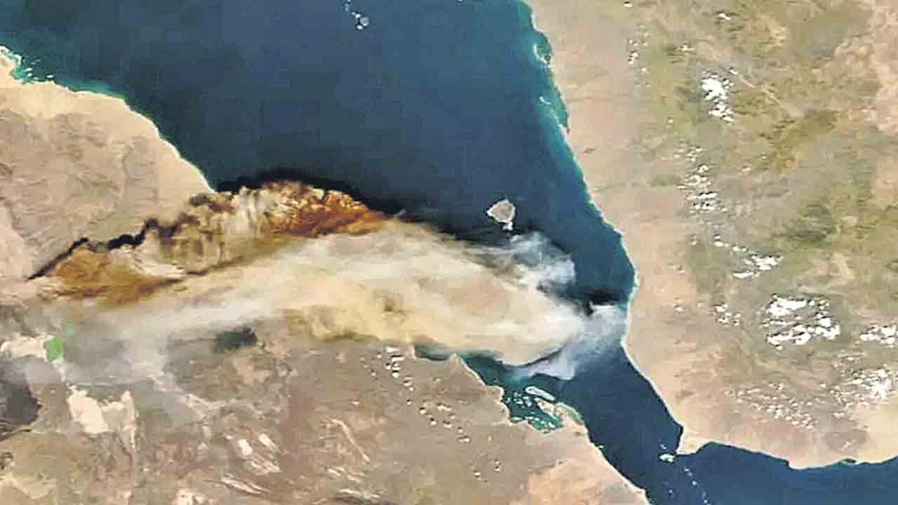 భారత్‌ను తాకిన ఇథియోపియా అగ్నిపర్వతం బూడిద