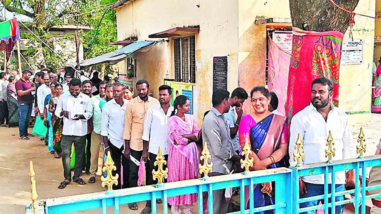 ముగిసిన తొలివిడత నామినేషన్లు