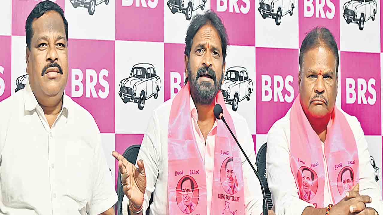బీసీ రిజర్వేషన్లపై నయవంచన