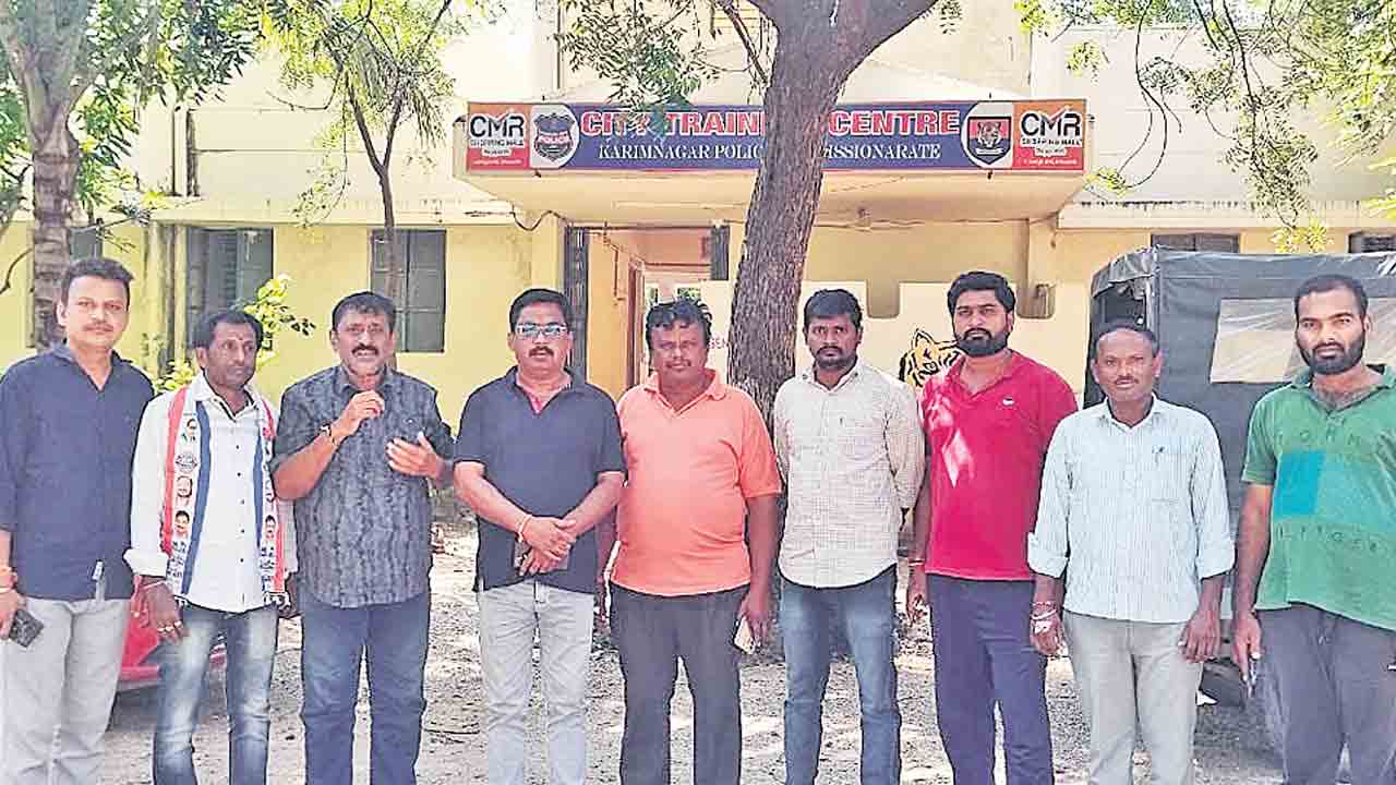 గవర్నర్‌ పర్యటన నేపథ్యంలో బీసీ జేఏసీ నాయకుల ముందస్తు అరెస్ట్‌