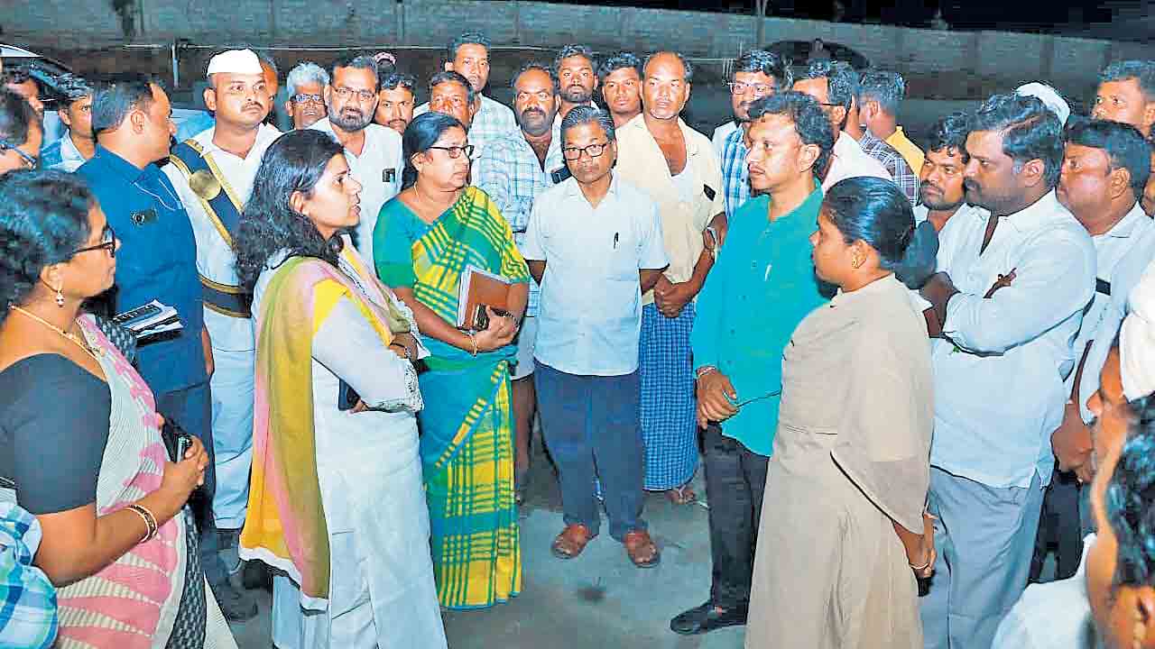 రాష్ట్రంలో 6 నుంచి పత్తి కొనుగోళ్లు బంద్‌