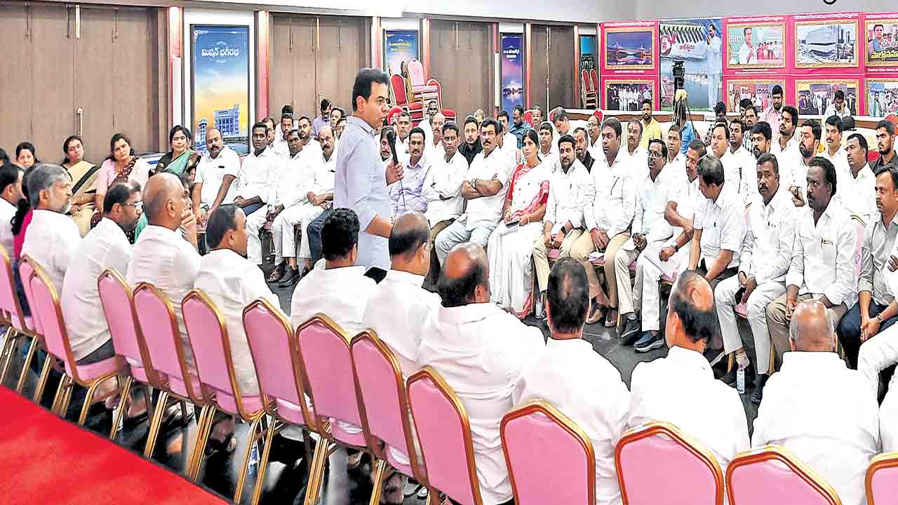 కాంగ్రెస్‌ ధోకాపై బీఆర్‌ఎస్‌ కదనభేరి