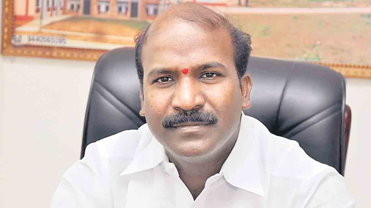 కేటీఆర్‌పై కేసు వెనక భారీ కుట్ర