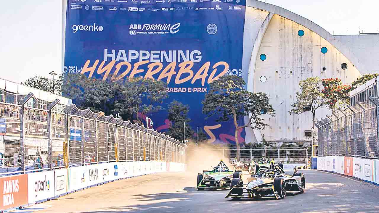 ఈ-ఫార్ములా.. ఓ బేకార్‌ కేసు