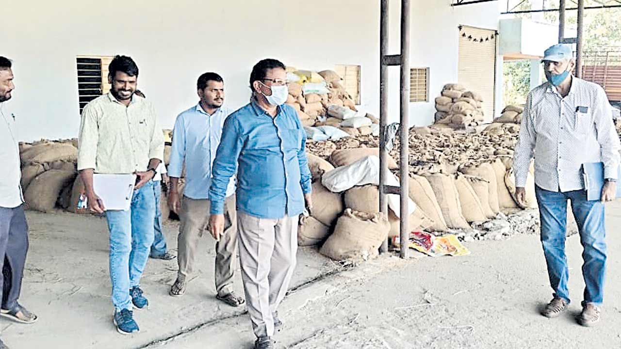 మిల్లర్ల మాయాజాలం