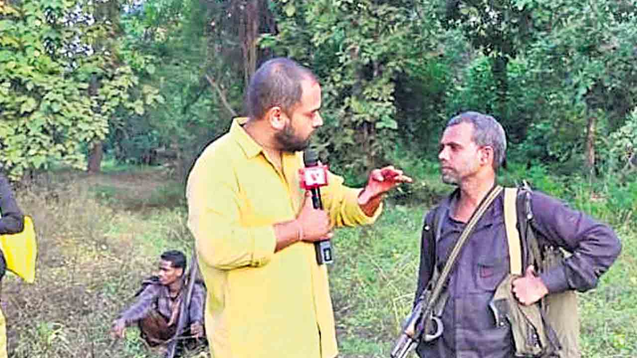 మూడు దశాబ్దాలకుపైగా అజ్ఞాతంలోనే.. ఎట్టకేలకు బందూక్‌ వీడి జనంలోకి..