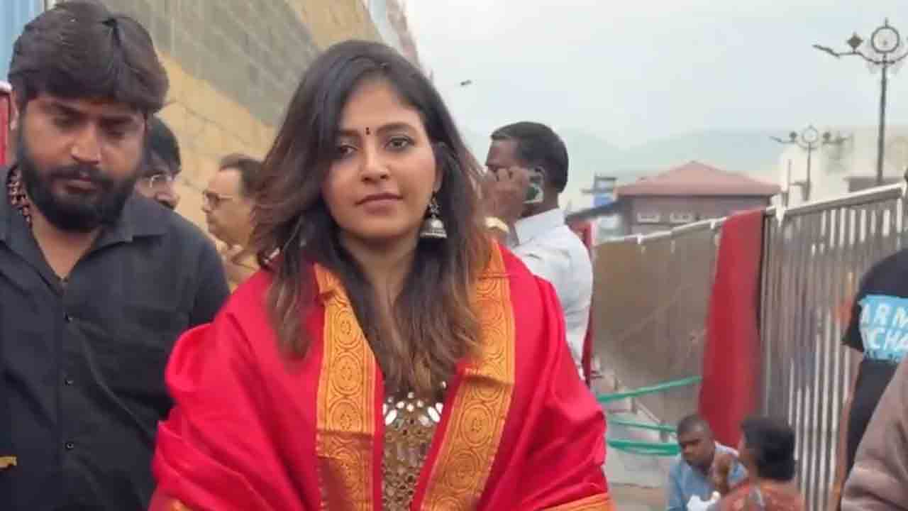 Actress Anjali | తిరుమ‌ల శ్రీవారిని ద‌ర్శించుకున్న న‌టి అంజ‌లి
