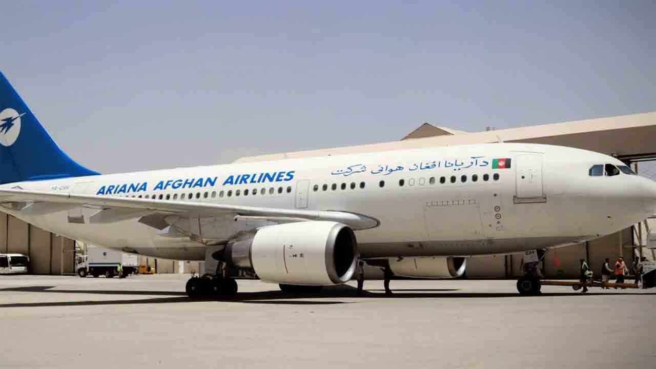 Delhi Airport | టేకాఫ్‌ రన్‌వేపై ల్యాండ్‌ అయిన విమానం.. ఢిల్లీ ఎయిర్‌పోర్ట్‌లో తప్పిన పెను ప్రమాదం