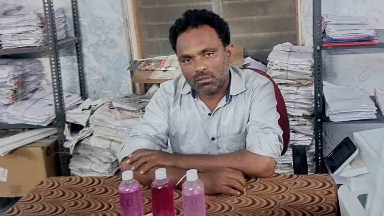 ఏసీబీకి చికిన అసిస్టెంట్‌ లేబర్‌ ఆఫీసర్‌