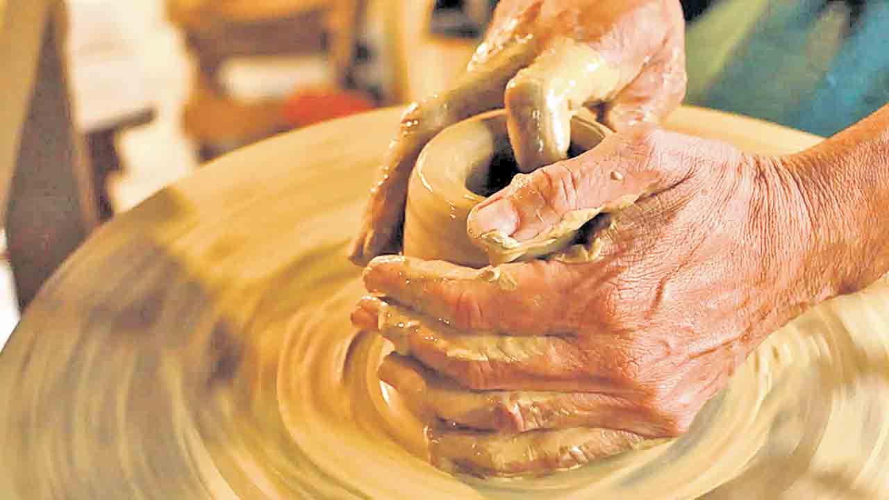 ఐక్య పోరాటంతోనే రిజర్వేషన్లు