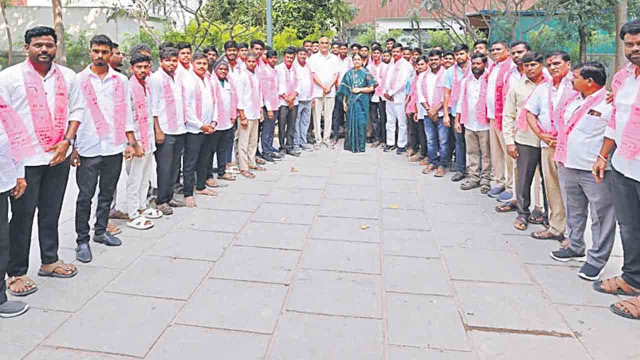 బీఆర్‌ఎస్‌లో భారీగా చేరికలు