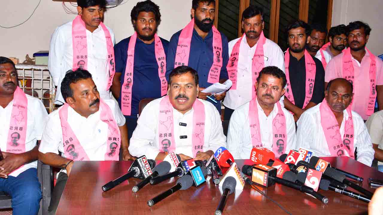 కార్యకర్తలపై దాడులు సహించం