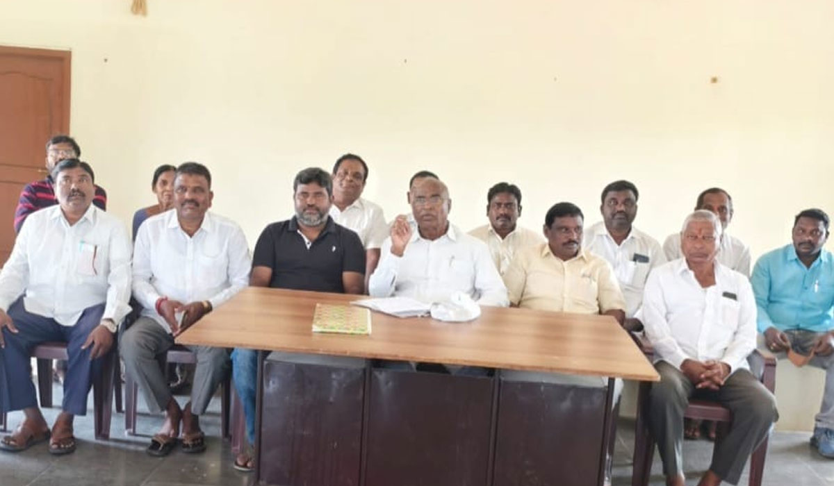 Chadha Venkat Reddy | మావోయిస్టులను ఎన్‌కౌంటర్‌ పేరుతో హతమార్చడం దుర్మార్గం.. సీపీఐ జాతీయ నేత చాడ