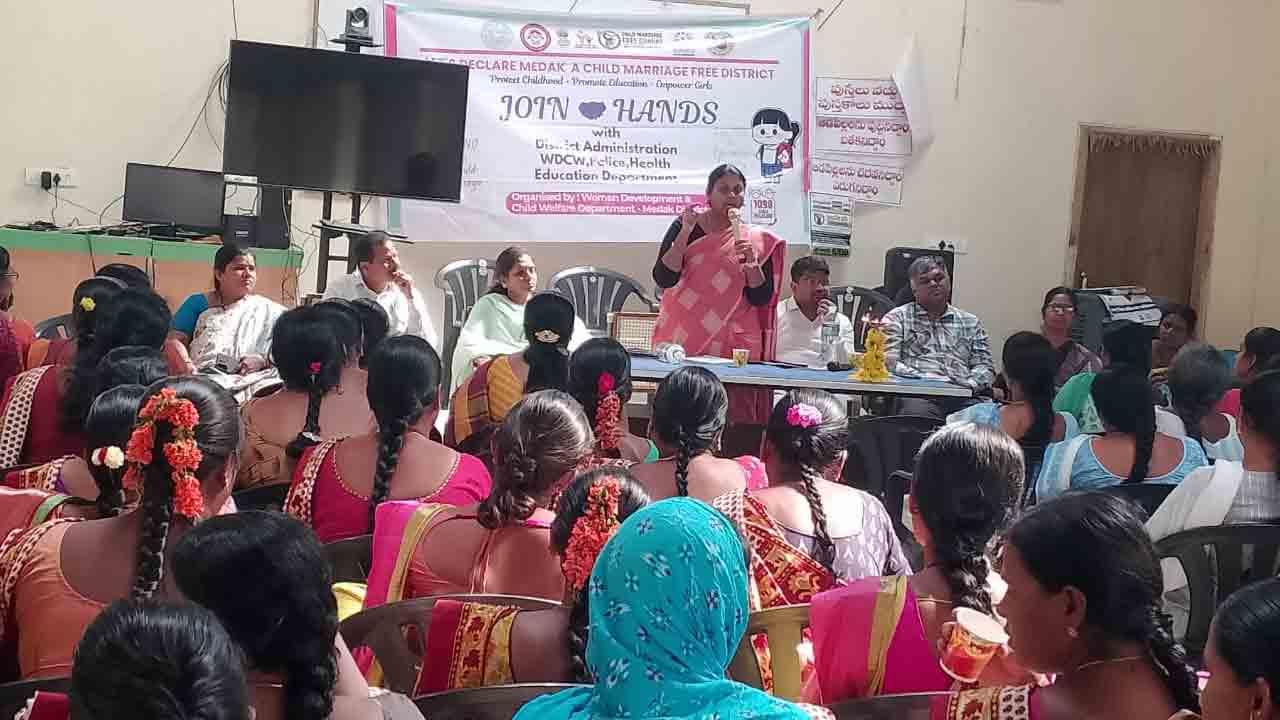 Child Marriages | బాల్య వివాహాలు జరగకుండా చూడాల్సిన బాధ్యత అందరిది : డీడబ్ల్యూవో హేమభార్గవి