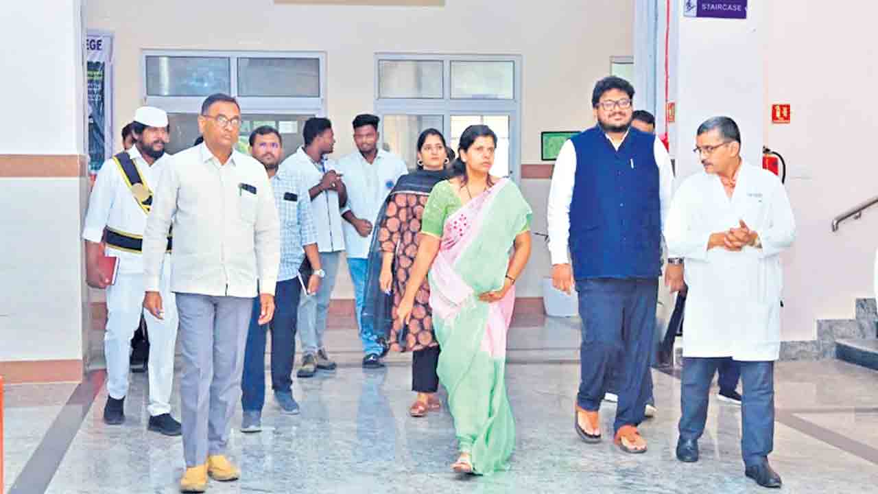 ర్యాగింగ్‌కు పాల్పడితే కఠిన చర్యలు