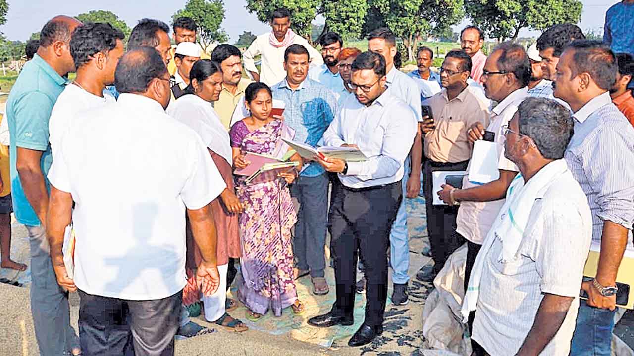 సత్వరమే ధాన్యం కొనుగోలు చేయాలి