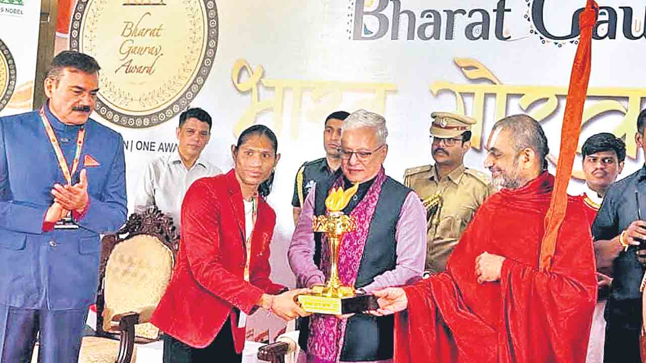 దీప్తికి భారత్‌ యూత్‌ అవార్డు