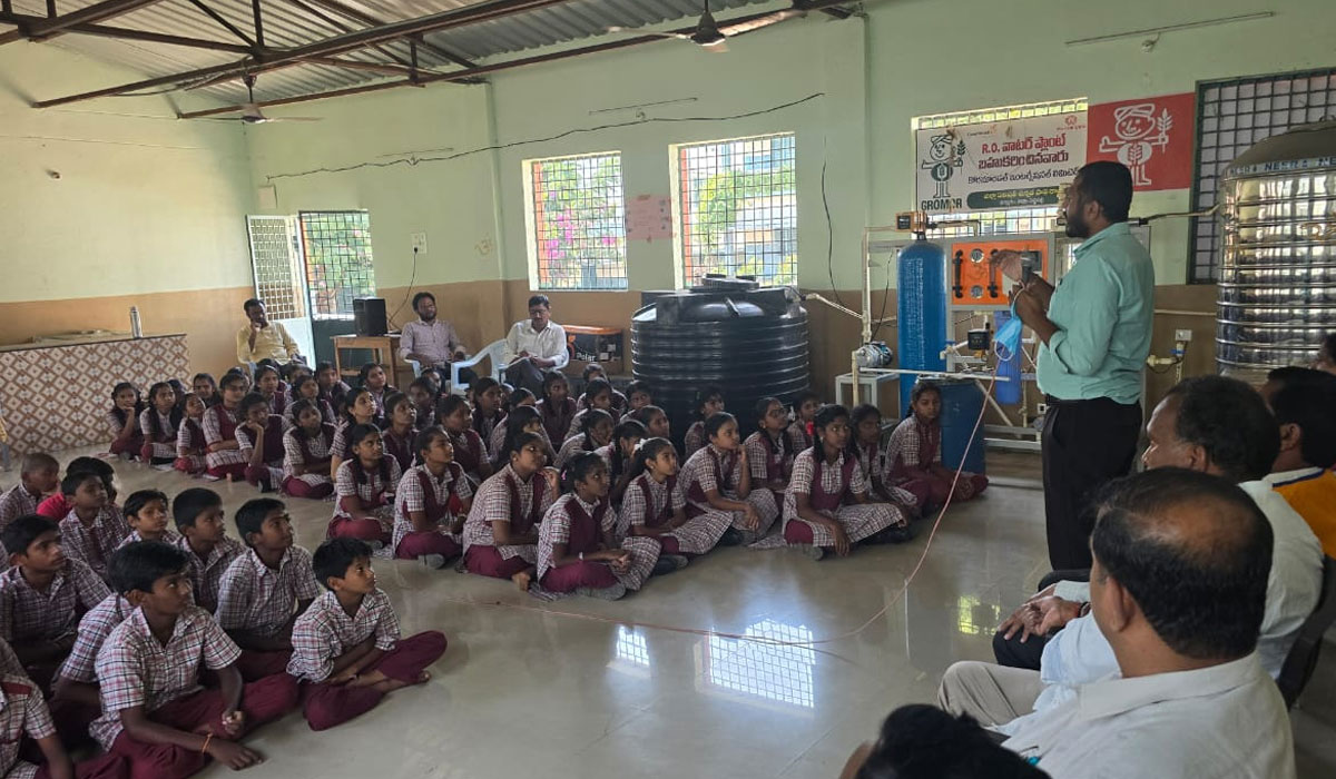 Dharmaram ZP School | లయన్స్ క్లబ్ ఆధ్వర్యంలో క్యాన్సర్ పై ధర్మారం జెడ్పీ స్కూల్‌ విద్యార్థులకు అవగాహన