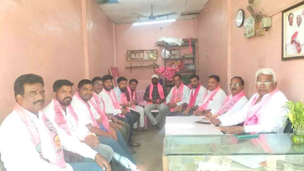 రేవంత్‌వి కక్షపూరిత రాజకీయాలు