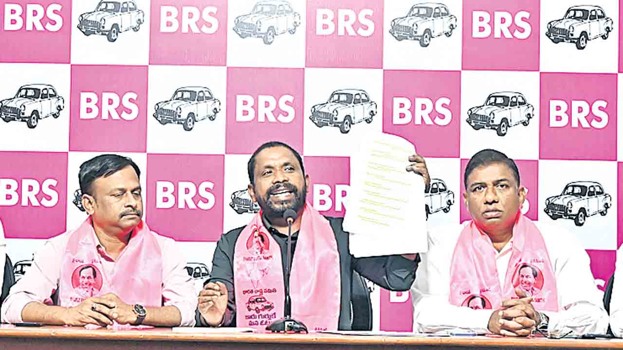 దోపిడీదారులే రేవంత్‌కు సలహాదారులు