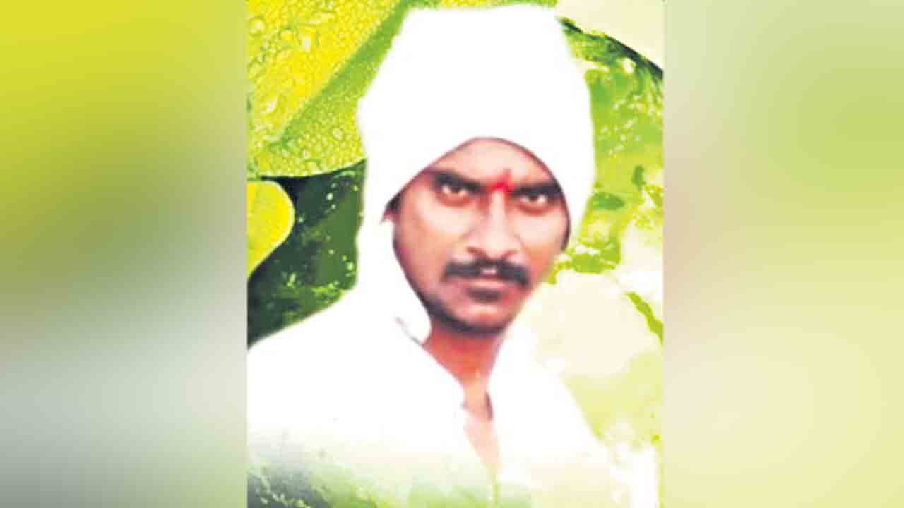 పత్తిపంట దక్కలేదని రైతు ఆత్మహత్య.. ఆసిఫాబాద్‌ జిల్లా వాంకిడిలో విషాదం