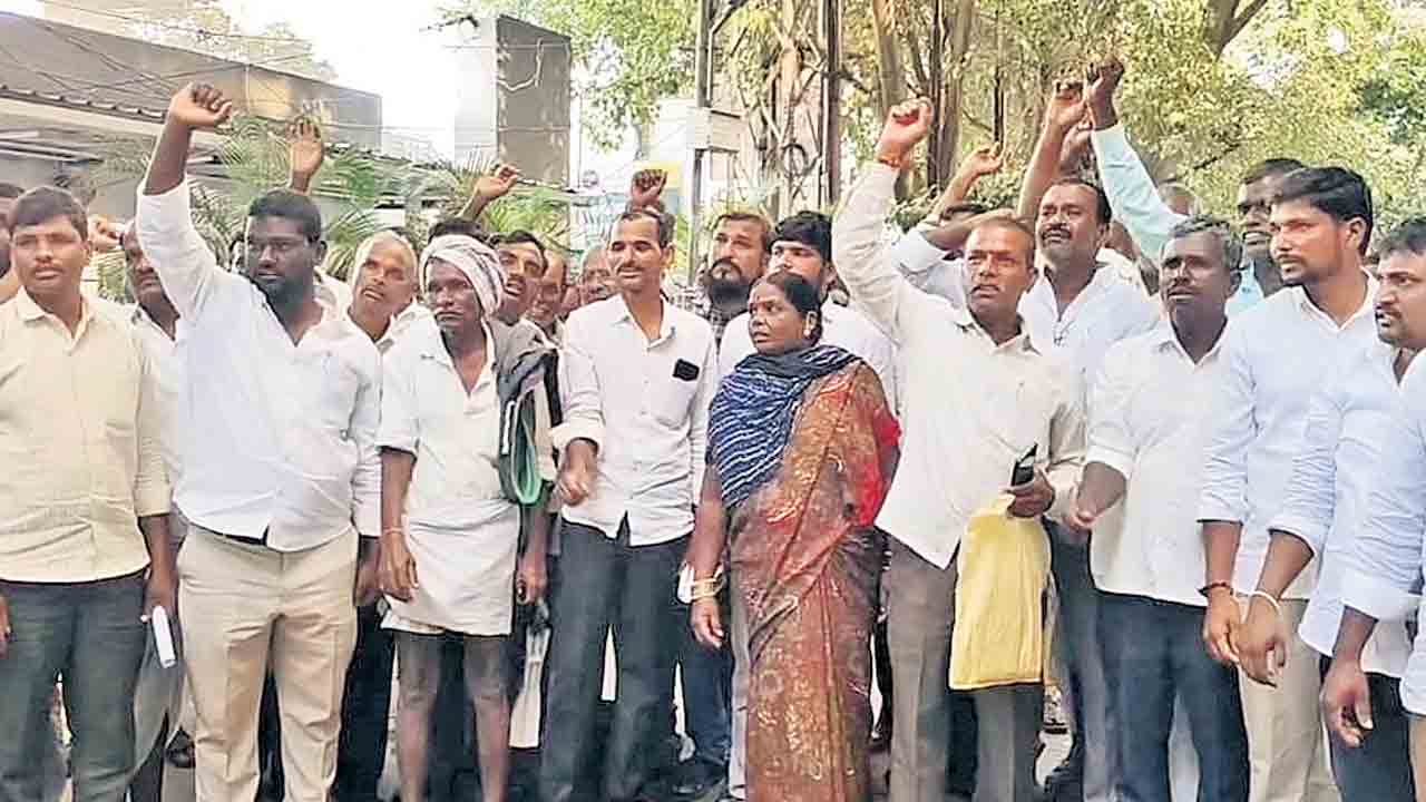 గ్రీన్‌ ఫీల్డ్‌పై గరం.. గరం