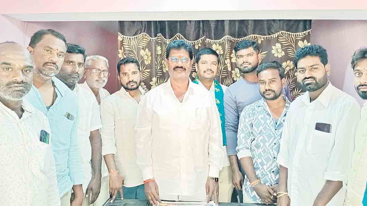 యువత భయపడొద్దు.. అండగా ఉంటా..