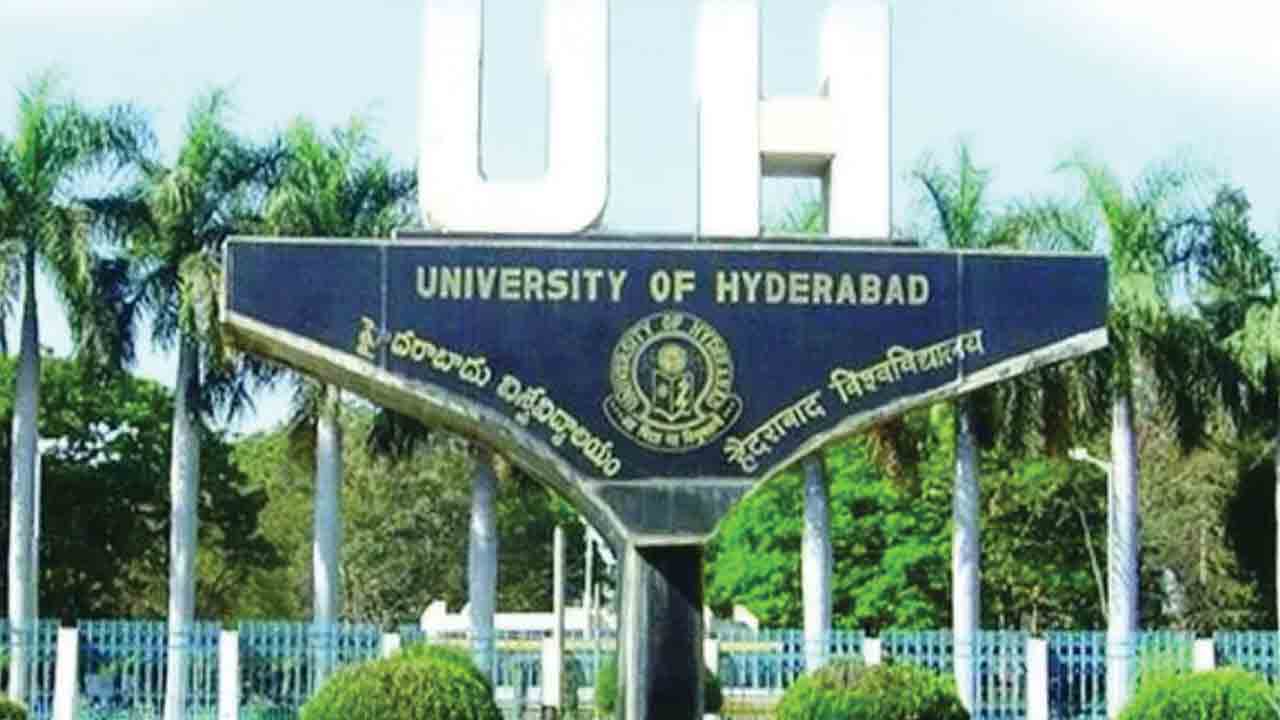 పీహెచ్‌డీ పట్టాకు పన్నెండేండ్లు!.. హెచ్‌సీయూలో విద్యార్థుల అవస్థలు