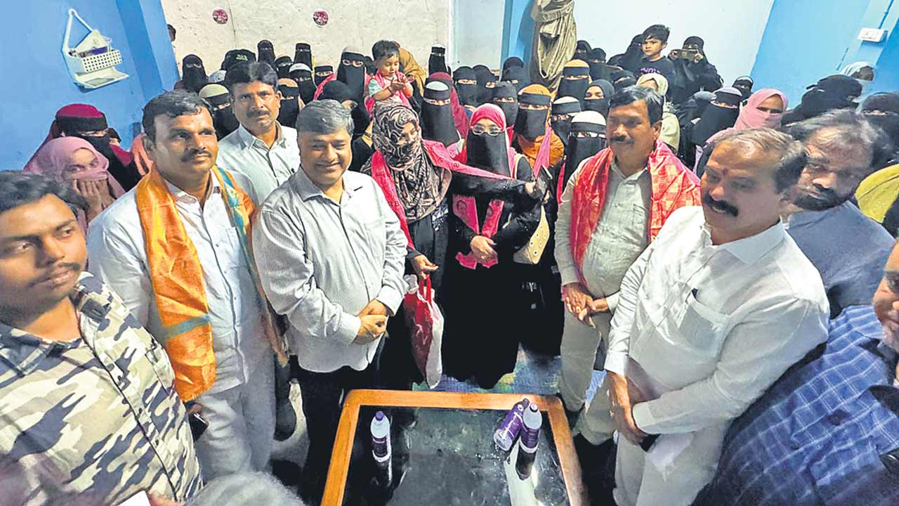 కాంగ్రెస్‌ మాయమాటలను మైనారిటీలు నమ్మరు