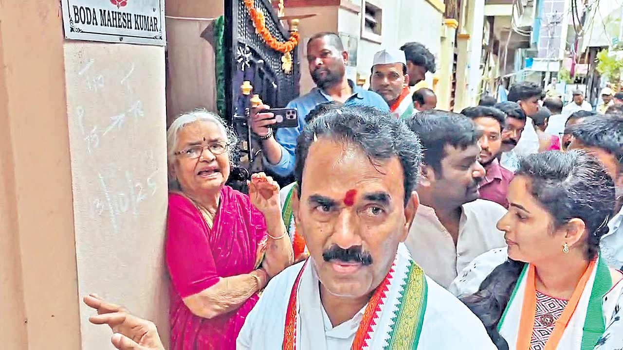 మంత్రుల నోళ్లు బంద్‌