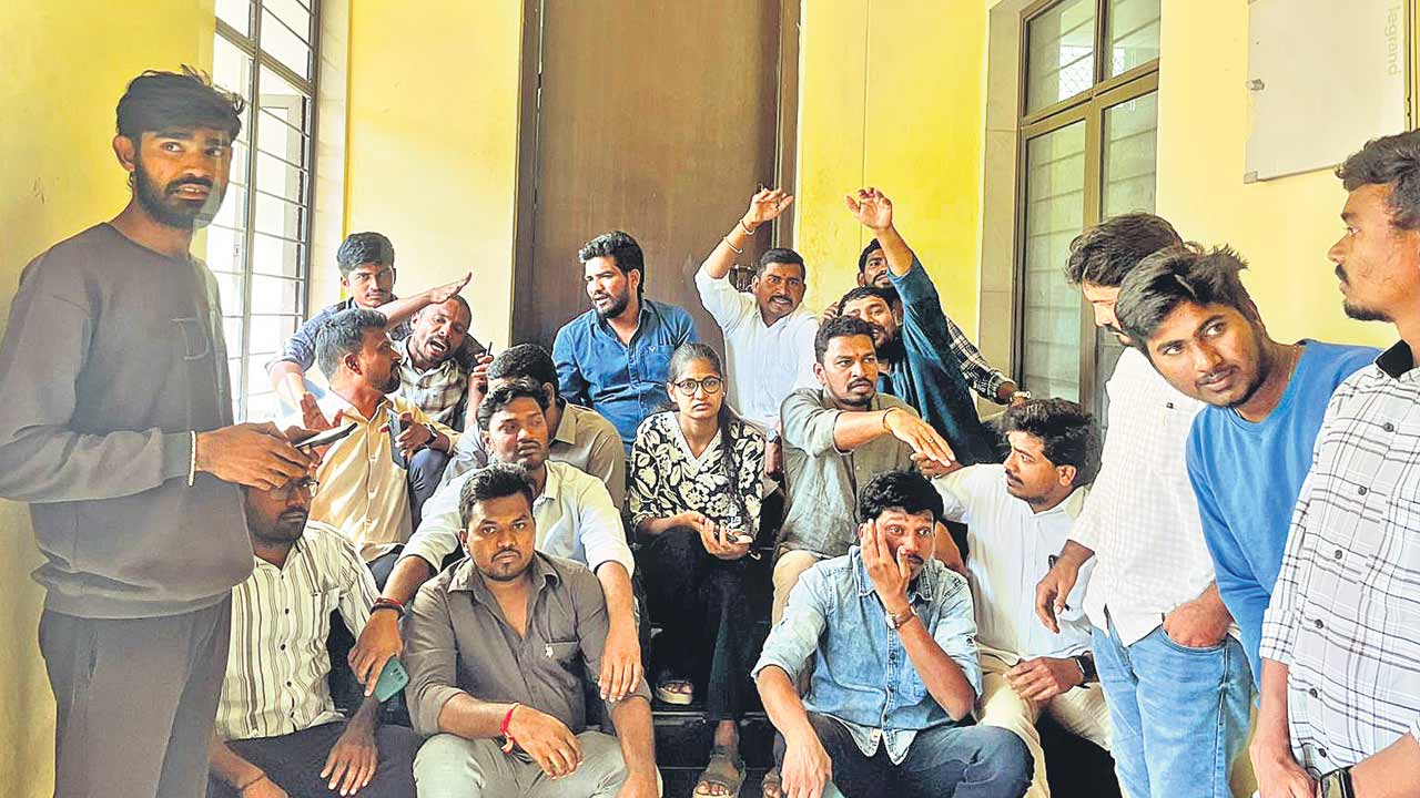 సీపీజీఈటీ ప్రవేశాలలో అక్రమాలు