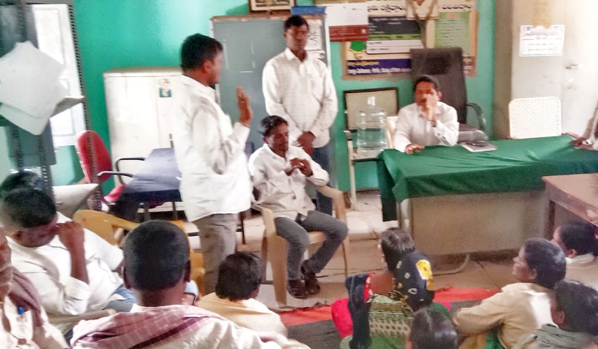 Nizamabad | హాంగర్గ కారోబార్‌ను తొలగించాలని గ్రామస్తుల డిమాండ్‌