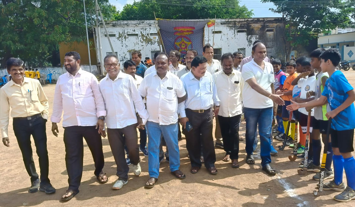 Hockey selections | హుజూరాబాద్ లో బాల బాలికల హాకీ సెలక్షన్స్ ప్రారంభం