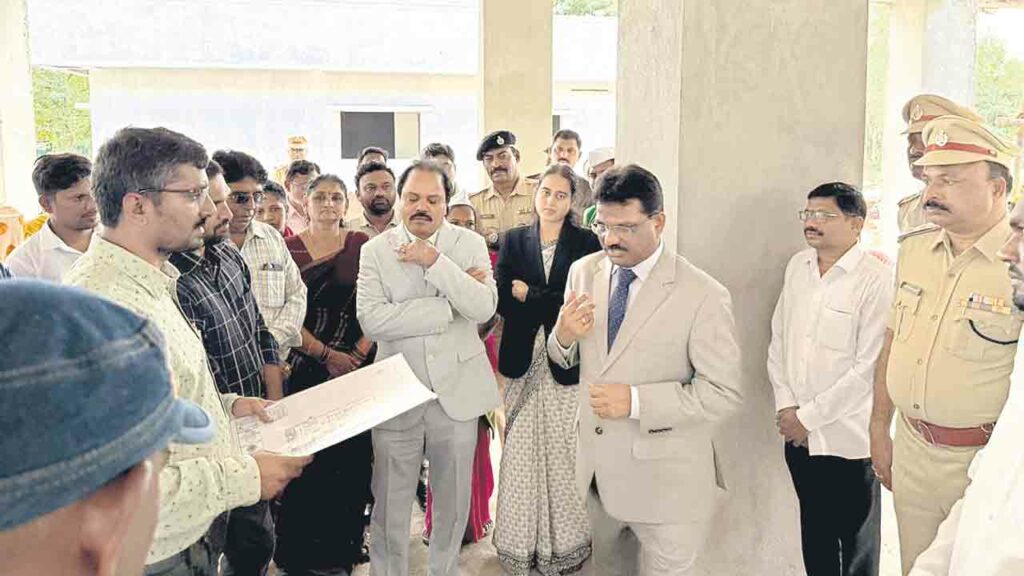 Iss Training Officers