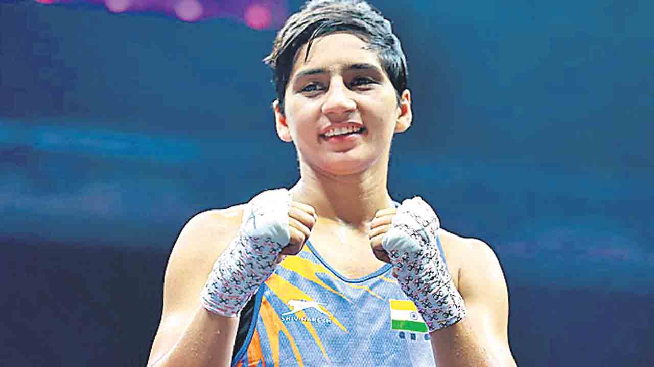 బాక్సర్ల జోరు