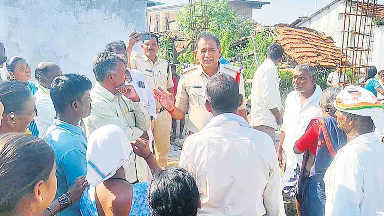 ఇందిరమ్మ ఇంటి స్థలంలో వివాదం.. ఇరువర్గాల మధ్య వాగ్వాదం.. ఒకరికి తీవ్ర గాయాలు