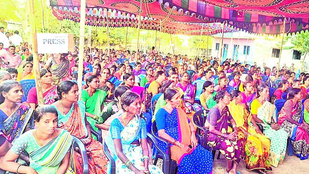 మీటింగ్‌కు రావాల్సిందే..