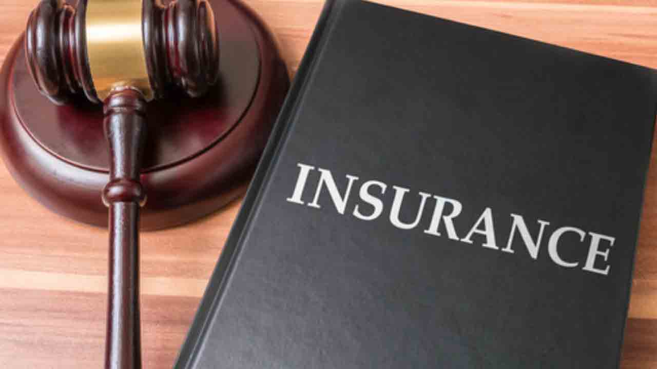 న్యాయవాదులందరికీ బీమా.. రాష్ట్ర బార్‌ కౌన్సిల్‌ తీర్మానం