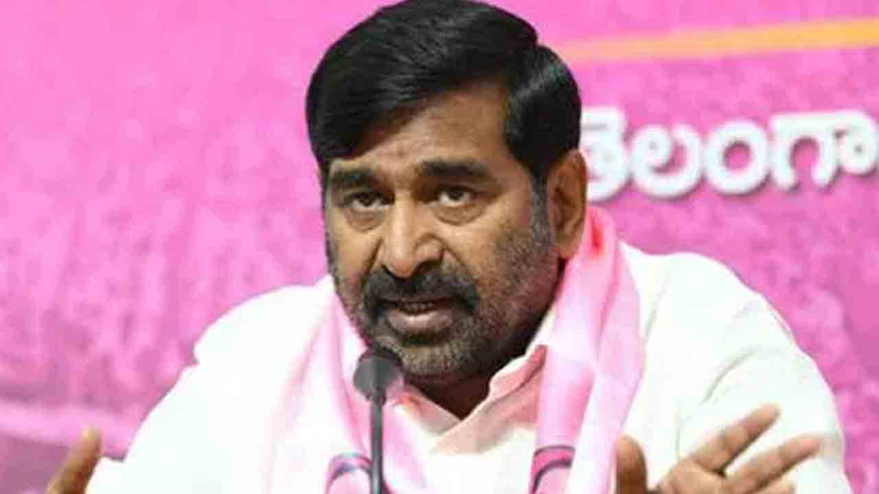 పక్కా ఆధారాలున్నాయి.. అనర్హులుగా ప్రకటించండి