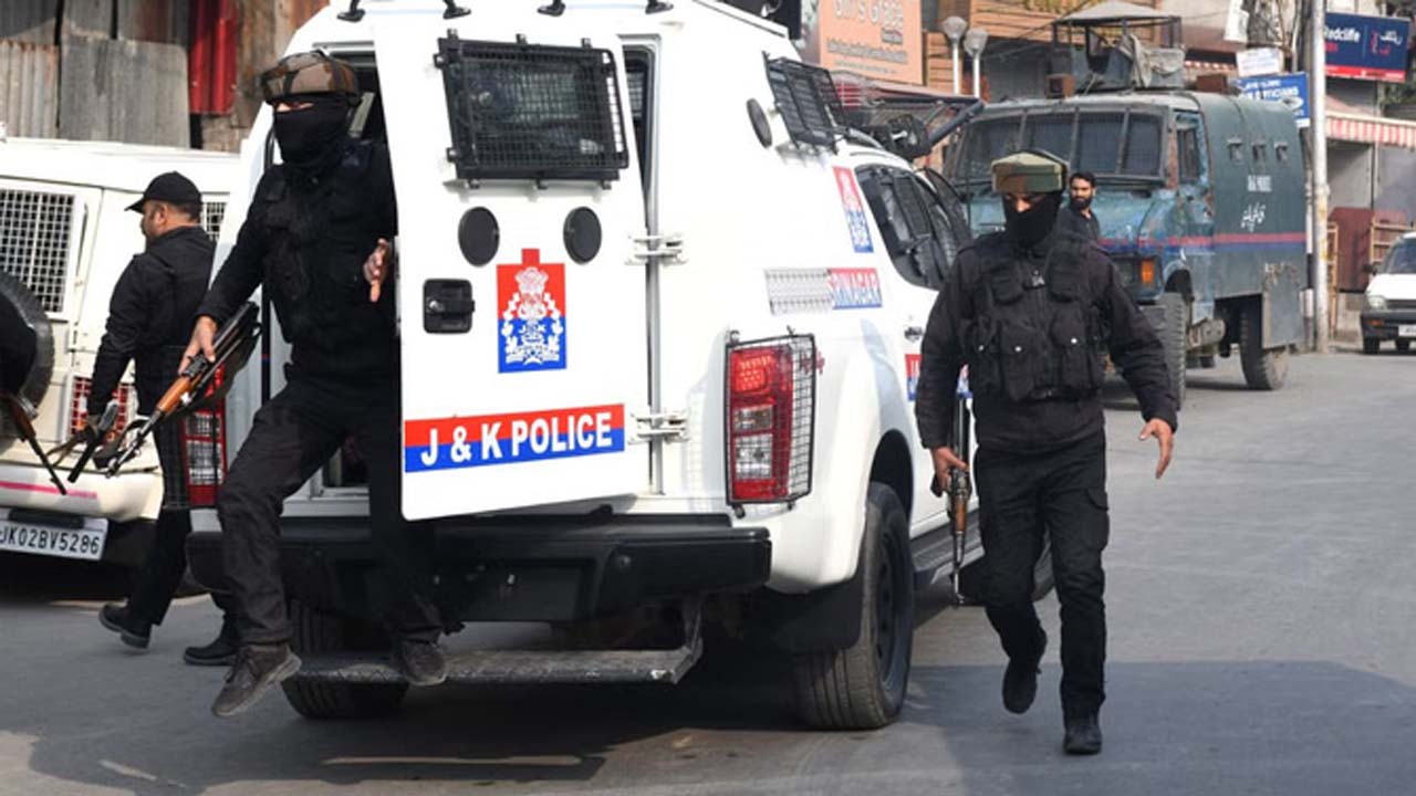 Jammu | అంతర్జాతీయ ఉగ్రవాద నెట్‌వర్క్‌ను ఛేదించిన పోలీసులు.. ఇద్దరు డాక్టర్లు సహా ఏడుగురు అరెస్ట్‌