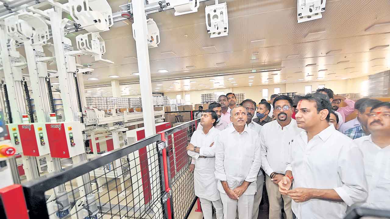 నాటి శ్రమ.. నేటి పరిశ్రమ